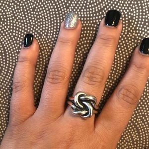 James Avery Lover’s Knot Size 10